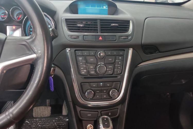 Used Buick Encore 2015 1.4T Automatic Two-Wheel Drive Urban Elite Version
