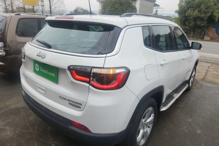 Used  Compass 2019 220T Automatic Family Edition
