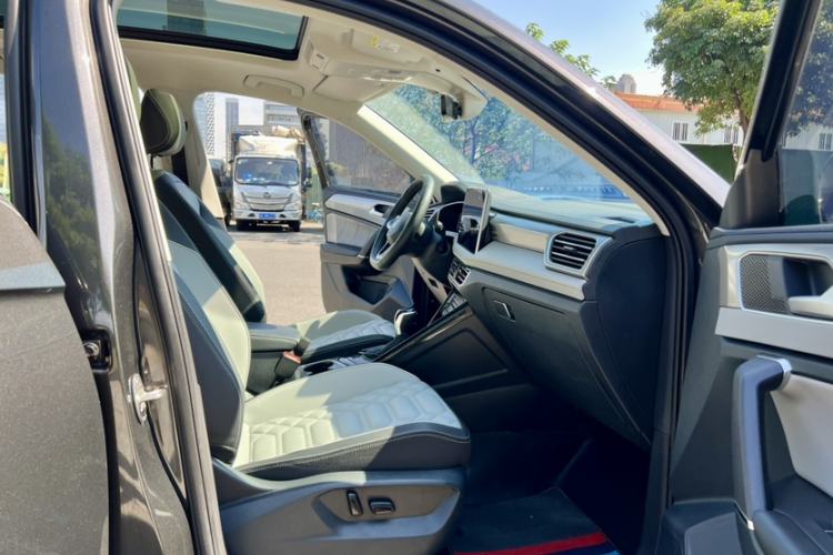 Used Volkswagen Tayron 2023 330TSI Two-Wheel-Drive R-Line High-Energy Version
