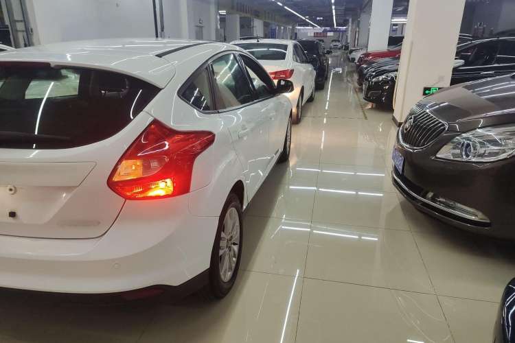 Used Ford Focus 2012 Hatchback 1.6L Automatic Comfort Model
