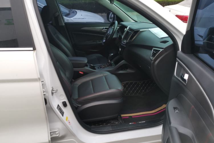 Used Changan CS75 2016 1.8T Automatic Elite Model China V Standard
