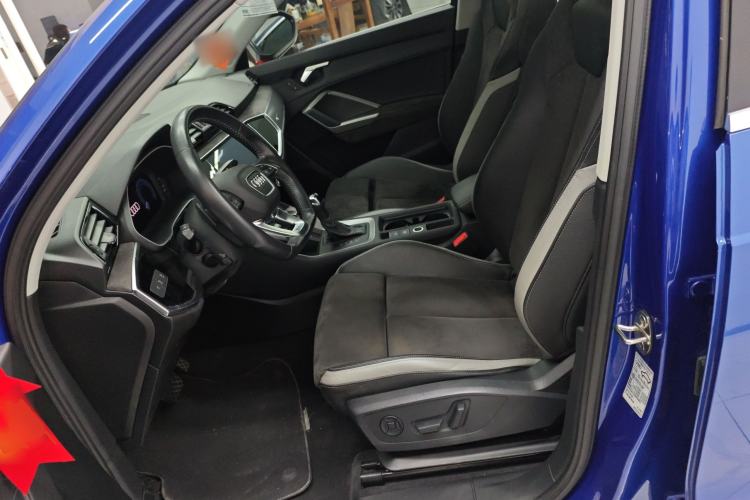 Used Audi Q3 2019 35 TFSI Fashion Dynamic Model
