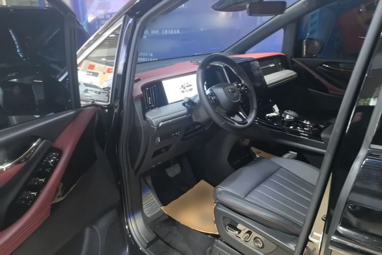 Used GAC Trumpchi M8 2023 Zongshi Series Dual-Motor Supreme Edition