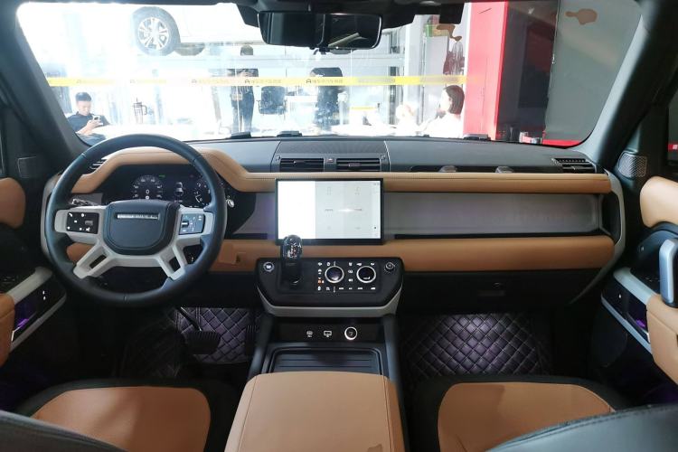 Used Land Rover Defender 2023 110 3.0T P400 X-DYNAMIC HSE
