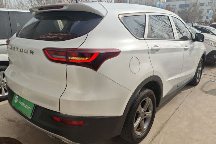 Used JETOUR X70M 2020 Revised 1.5T Manual Partner Version 5-Seater
