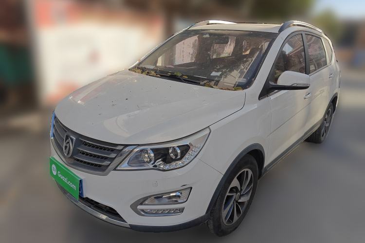 Used Baojun 560 2015 1.8L Manual Luxury Model