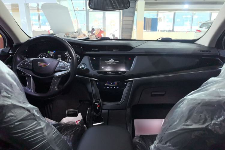 Used Cadillac XT5 2018 25T Luxury Model