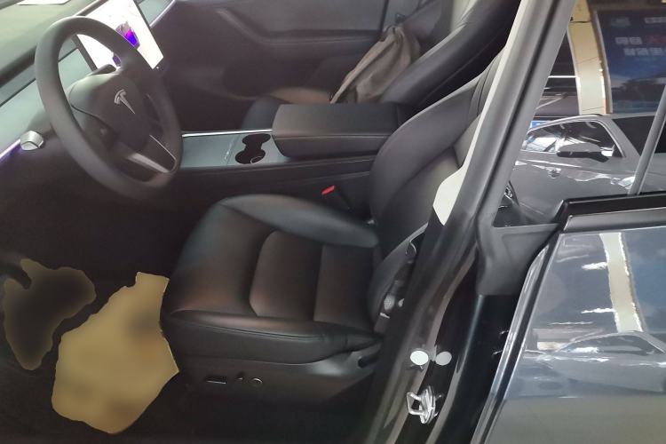 Used Tesla Model Y 2024 Rear-Wheel-Drive Version
