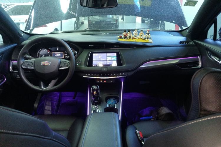 Used Cadillac XT4 2021 28T Two-Wheel Drive Leading Version