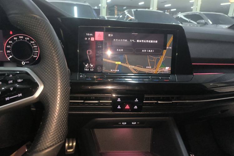 Used Volkswagen Golf 2023 Facelift 280TSI DSG R-Line Lite
