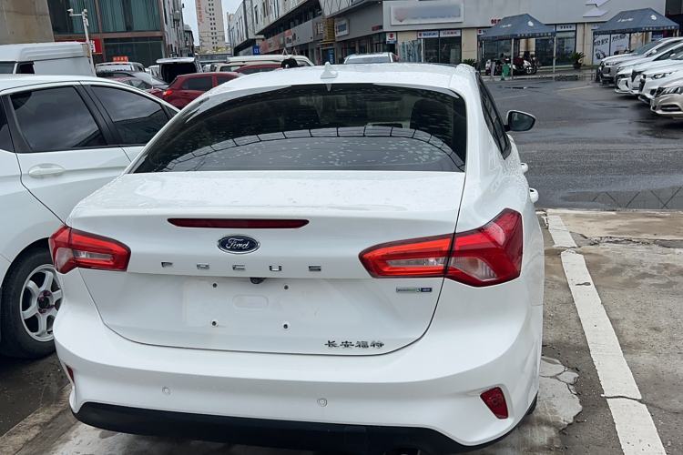 Used Ford Focus 2019 Sedan EcoBoost 180 Automatic Trend Edition