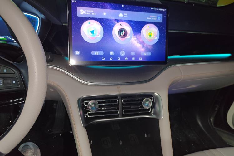 Used BYD Song PLUS New Energy 2023 Champion Edition EV 520KM Prestige Model
