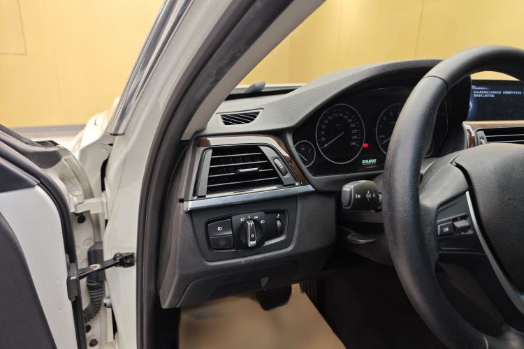 Used BMW 3 Series 2015 320Li Luxury Design Package Premium Edition