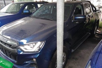 Used Isuzu D-MAX 2023 2.5T Automatic 4x4 Diesel Flagship Long Wheelbase Model