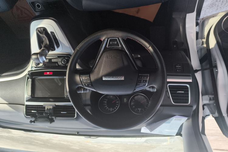 Used Haval M6 2019 1.5T DCT Two-Wheel Drive Elite Version China VI Standard