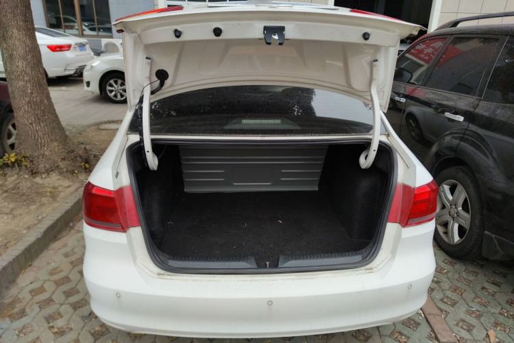 Used Volkswagen Santana 2015 1.6L Manual Comfort Edition