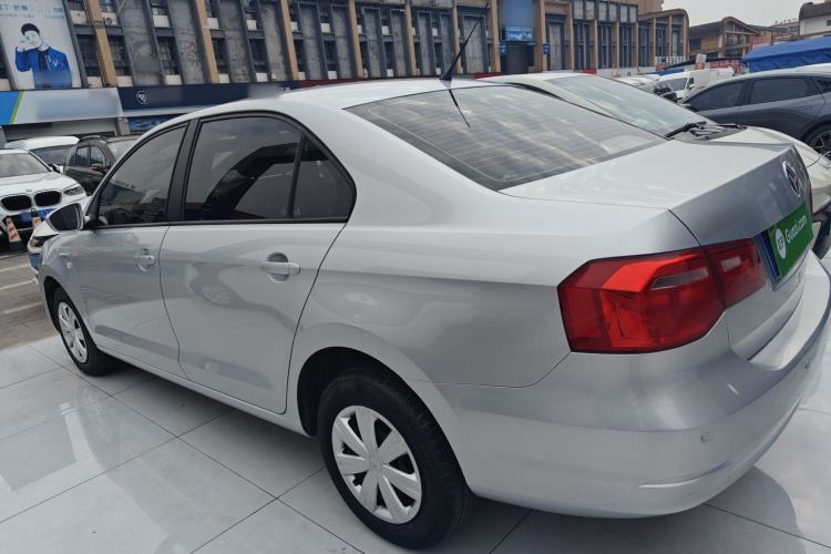 Used Volkswagen Jetta 2015 Value Edition 1.6L Manual Fashionable Style