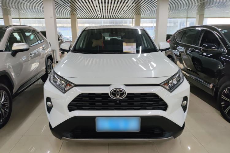 Used Toyota RAV4 2021 2.0L CVT Two-Wheel Drive Fashion Edition