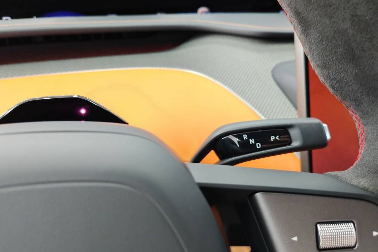 Used  YU7 2025 Ultra-Long Range High-Performance All-Wheel-Drive Max Edition
