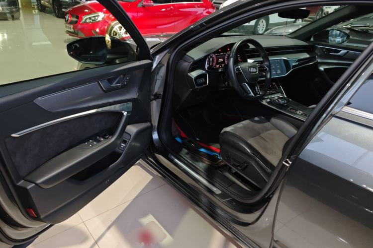 Used Audi A6L 2019 40 TFSI Luxury Dynamic Model
