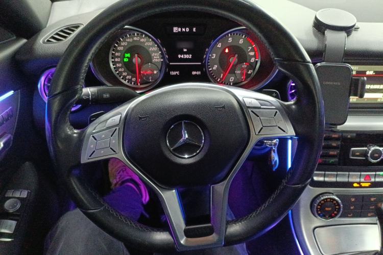 Used Mercedes-Benz SLK-Class 2011 SLK 200 Fashion Model
