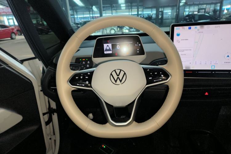 Used Volkswagen ID.3 2025 Smart Model Outstanding Oxygen Edition
