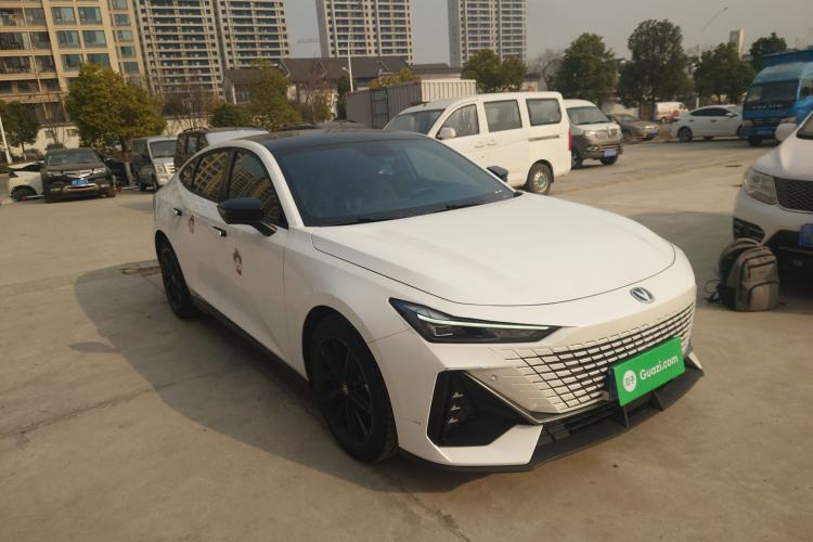 Used Changan UNI-V 2022 1.5T Prestige Version
