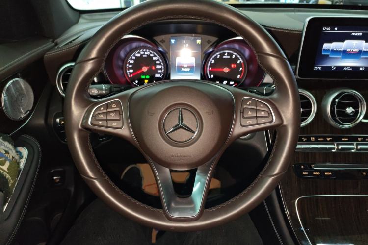 Used Mercedes-Benz GLC 2018 GLC 260 4MATIC Luxury Model