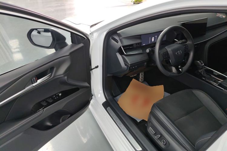 Used Toyota Camry 2024 Dual-Motor 2.0HS Sport Edition