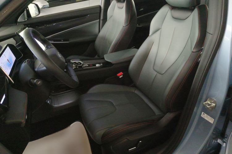 Used Geely Auto Emgrand X7 Sport 2024 1.5TD Prestige Edition
