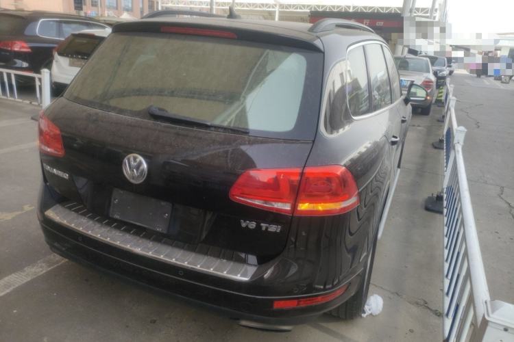 Used Volkswagen Touareg 2011 3.0 TSI Comfort Version
