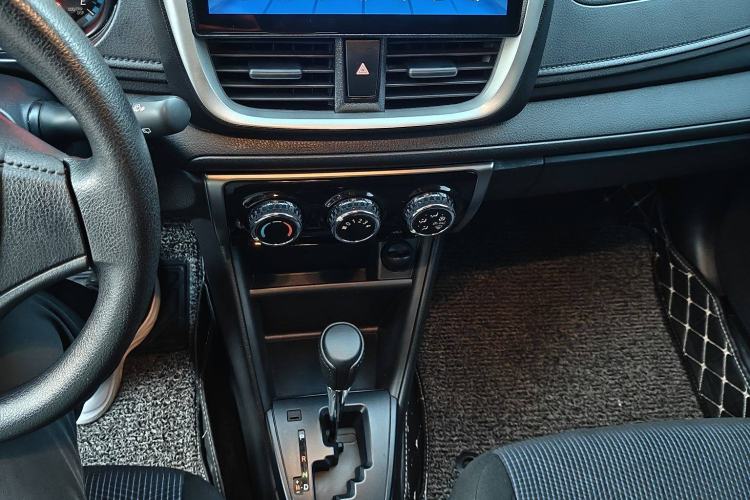 Used Toyota YARiS L 2016 Revised 1.5E CVT Charming Edition
