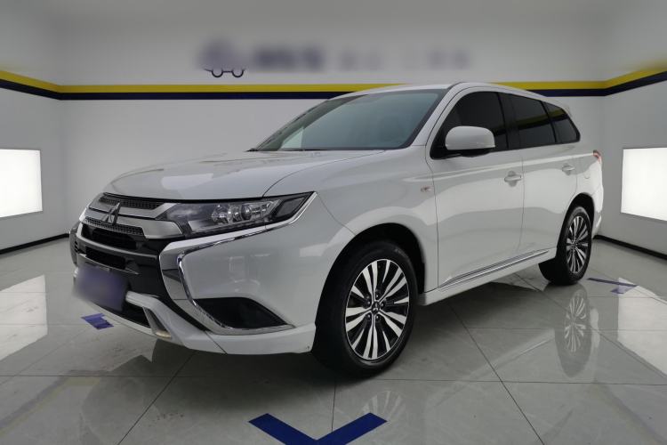 Used Mitsubishi Outlander 2021 Revised Version 2.0L Two-Wheel Drive Comfort Edition 5 Seats
