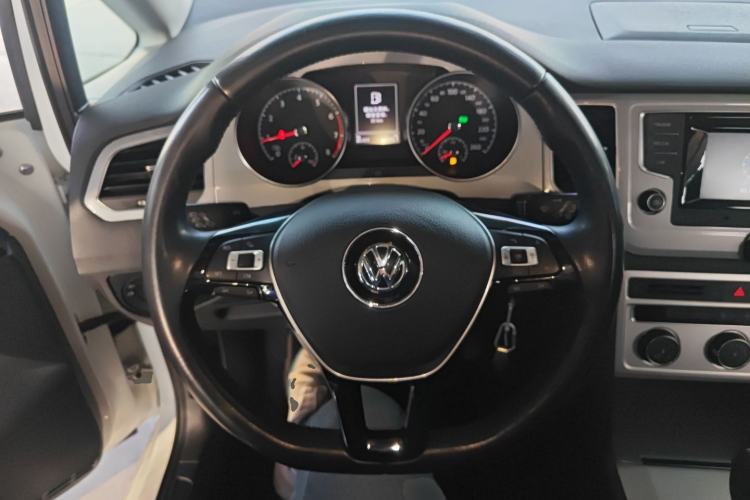 Used Volkswagen Golf Sportsvan 2016 230TSI Automatic Trend Edition
