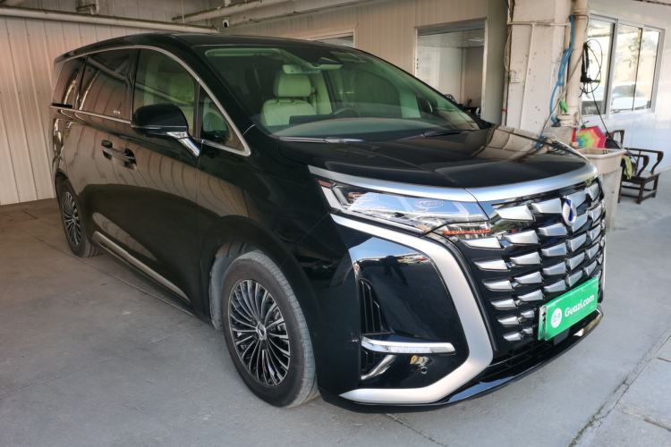 Used Denza D9 2022 DM-i 970 Four-Wheel Drive Prestige Model