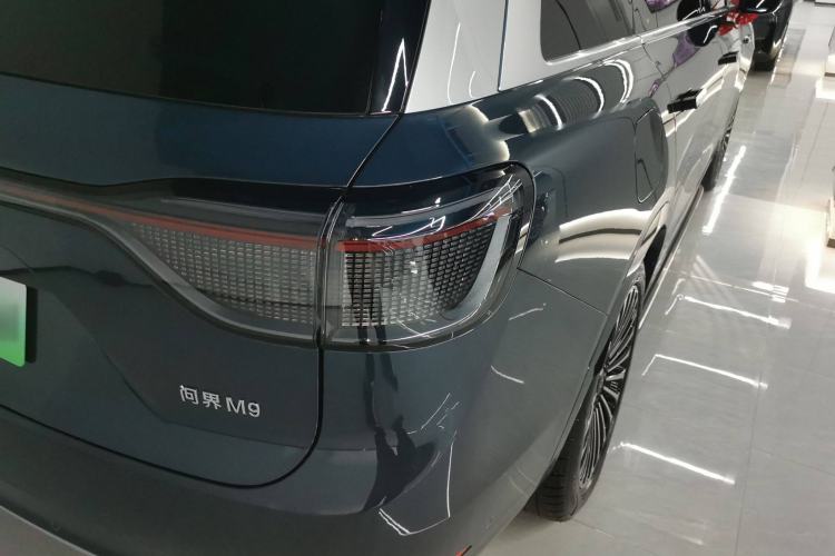 Used Hima AITO M9 2024 Range-Extended Ultra Version 42 kWh 6-Seater Model
