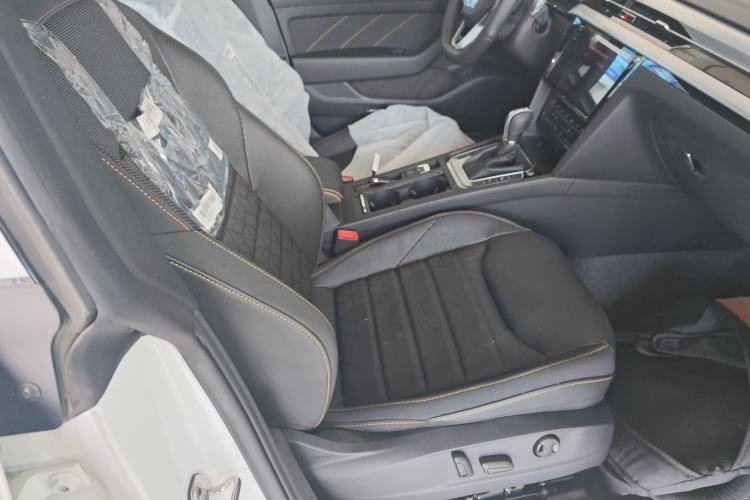 Used Volkswagen FAW-Volkswagen CC 2024 380TSI Striking All-Encompassing Edition
