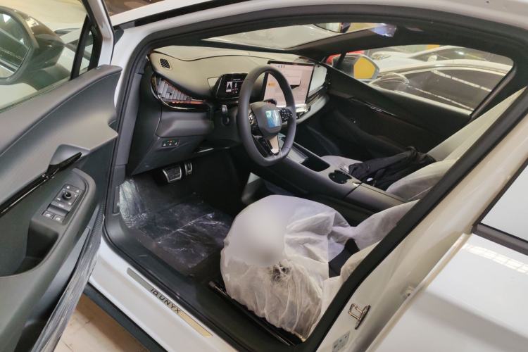 Used Volkswagen ID.UNYX 2024 Revised Pro Long-Range Version