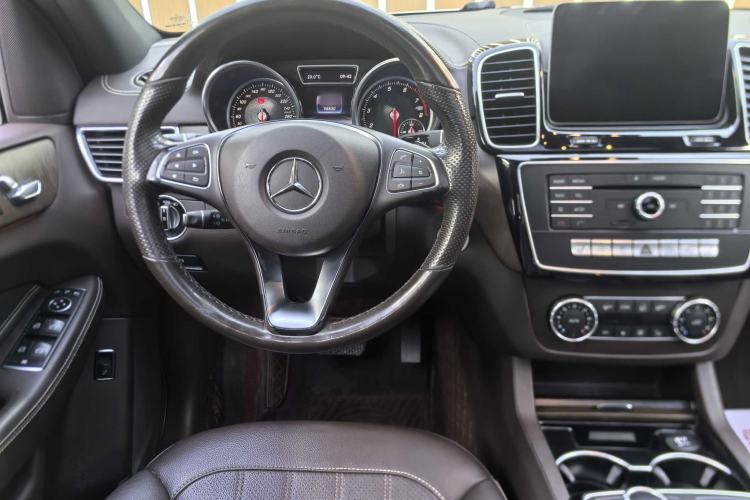 Used Mercedes-Benz GLE 2018 GLE 320 4MATIC Dynamic Edition Collector's Edition
