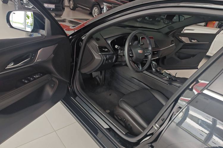 Used Cadillac CT4 2023 25T Luxury Model
