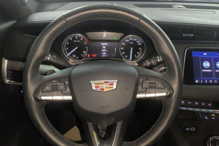 Used Cadillac XT4 2022 28T Two-Wheel-Drive Luxury Version
