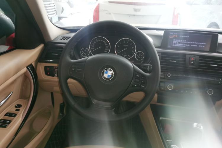 Used BMW 3 Series 2014 320Li Fashion Model
