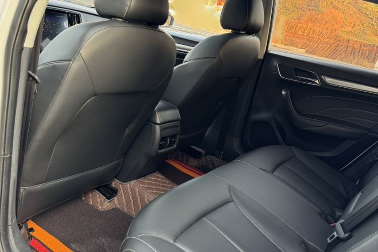 Used Roewe i6 2018 20T Automatic Internet Smart Edition