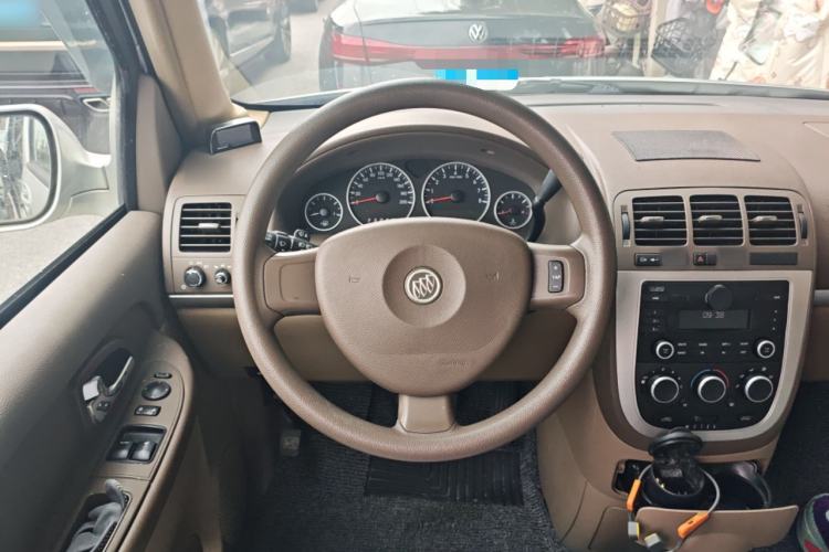 Used Buick GL8 2014 2.4L Classic Edition