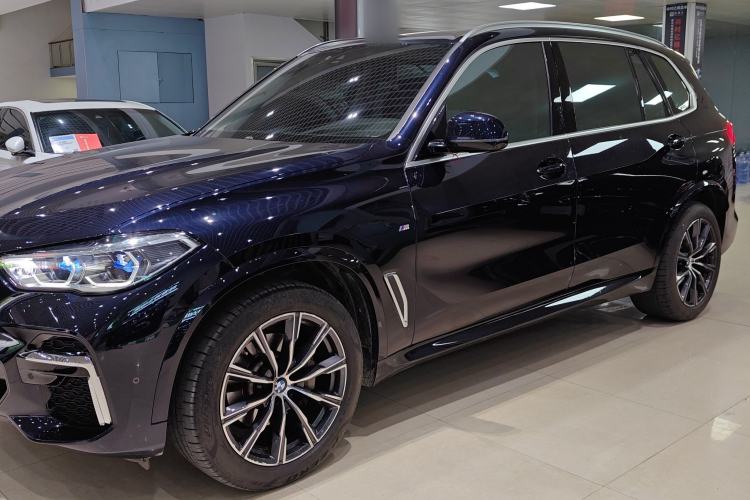 Used BMW X5 2022 Restyled xDrive 30Li Luxury Version M Sport Package