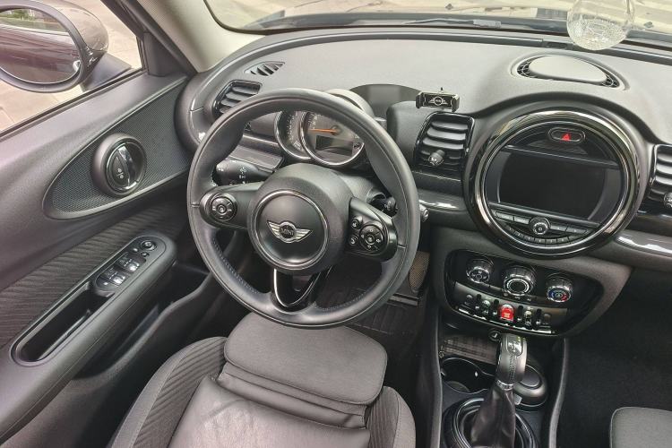 Used  Clubman 2016 Revised 1.5T COOPER
