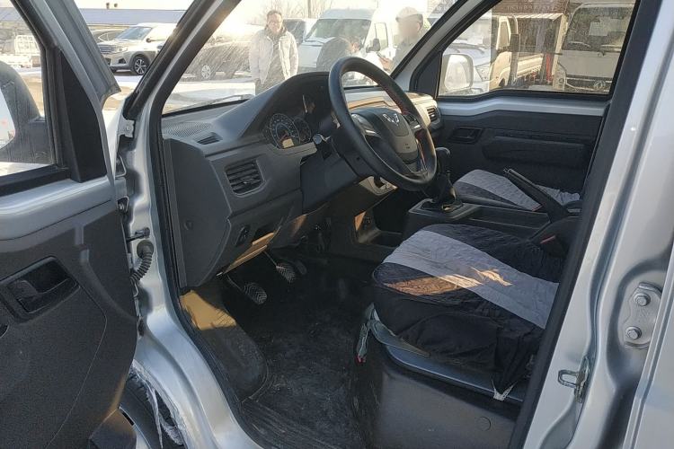 Used Wuling Rongguang New Truck 2021 1.8L Comfort-Grade Double-Cab Dual Rear Wheels LJ479Q6