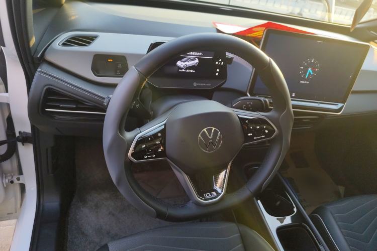 Used Volkswagen ID.3 2025 Smart Edition Outstanding Model
