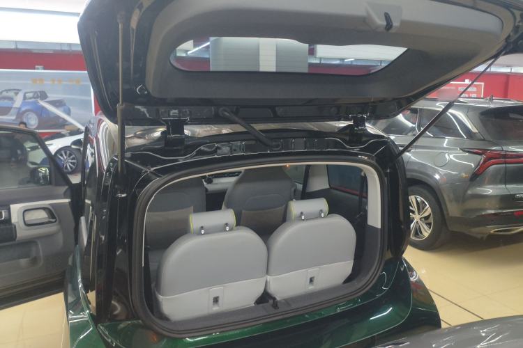 Used Baojun KiWi EV 2021 Artist Model Lithium Iron Phosphate