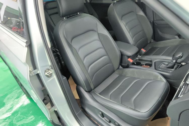 Used Volkswagen Tiguan L 2019 Updated Version 330TSI Automatic Two-Wheel Drive Panoramic Comfort Edition China VI Standard